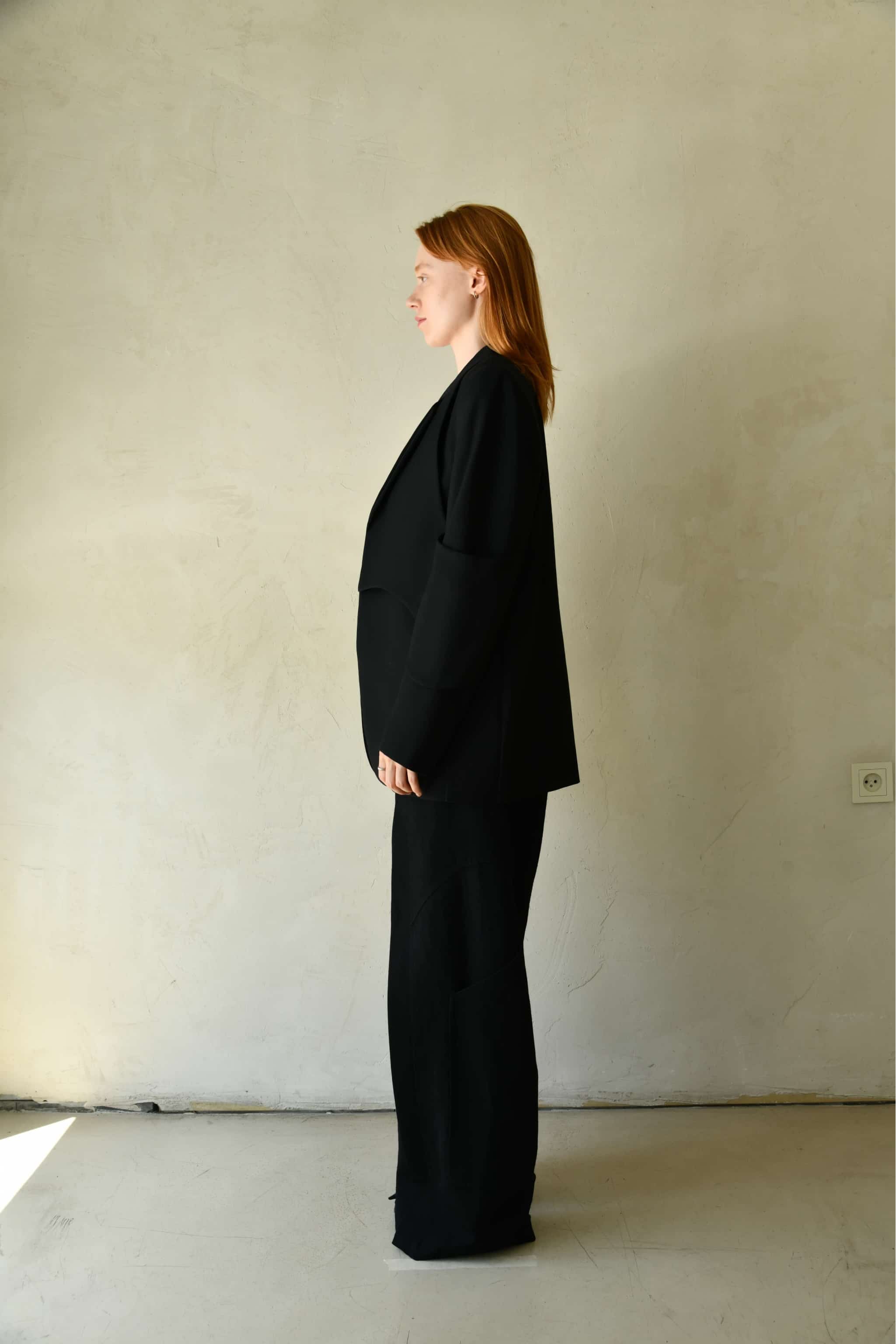 Black arch blazer